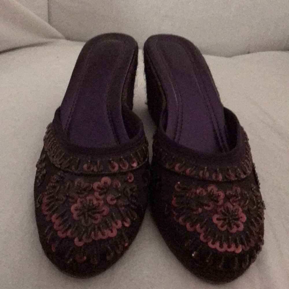 Mauve Mule Wedge heeled Sequin/Beaded size 7 - Picture 2 of 4